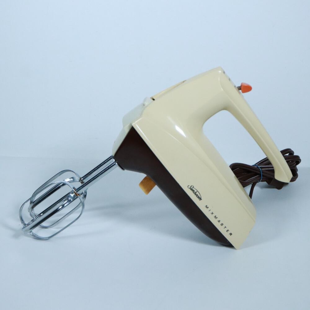 Vintage Sunbeam Mixmaster Hand Mixer, 3 speed, #03016 Almond, Used Works Great!